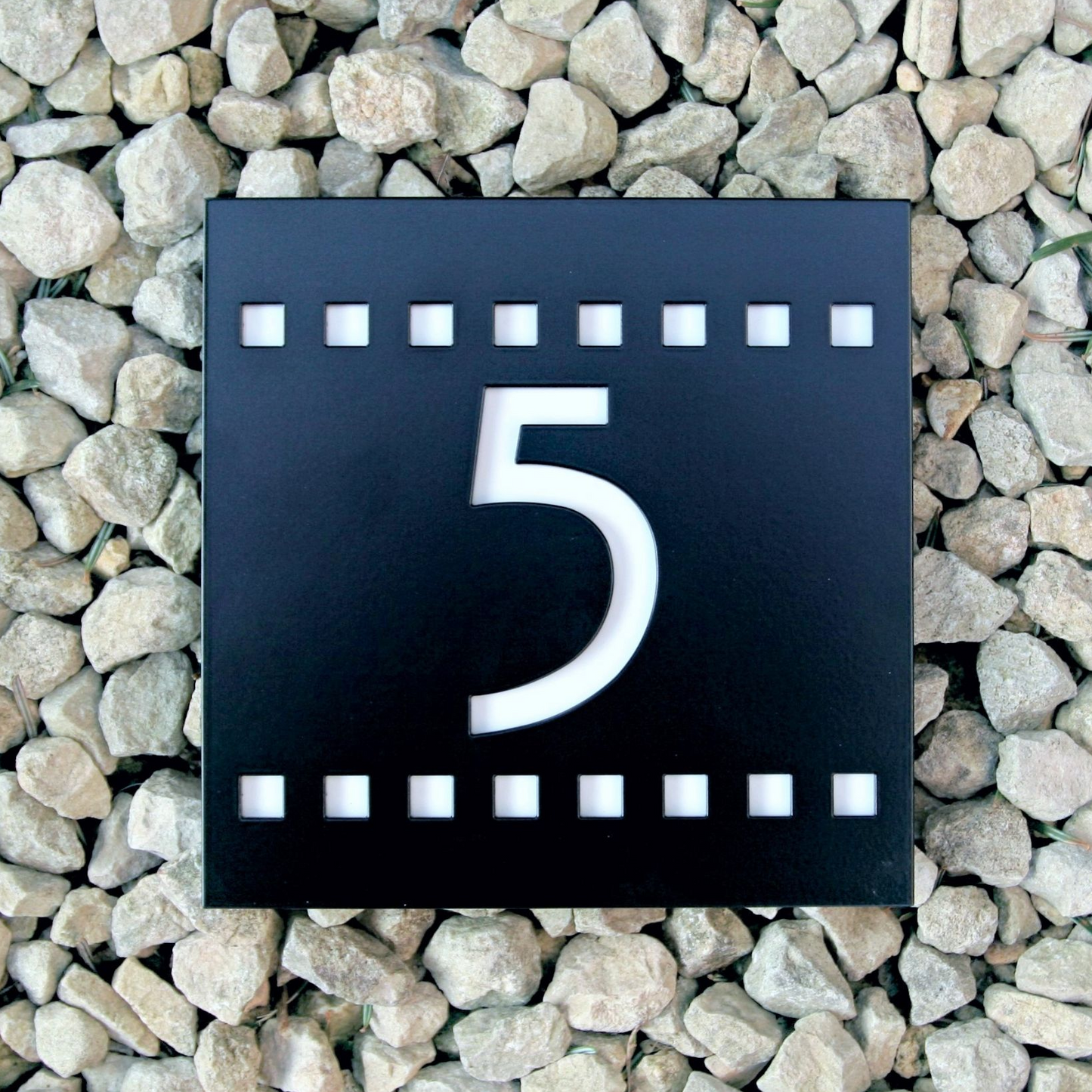 Black and white house number plaque , black and white house number , house number plaque , custom made house number , house number , black powder coating